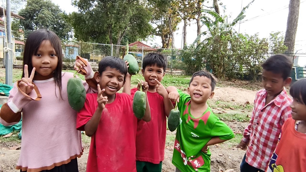 cambodia-children-home- (15)